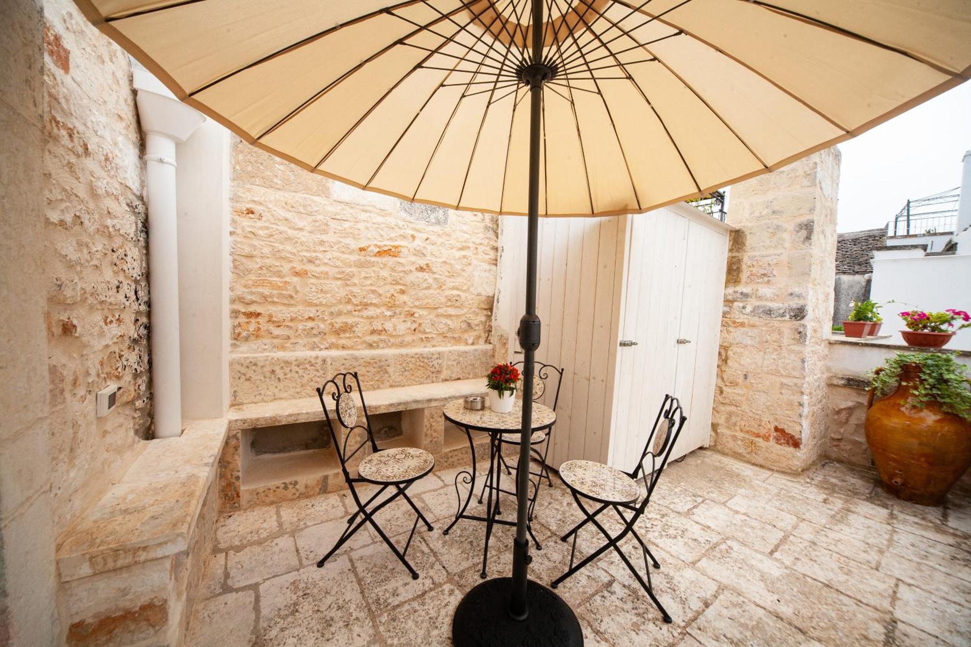 Hotel Bella Itria - Esclusiva Dimora Storica Del Borgo Antico Locorotondo Exterior foto