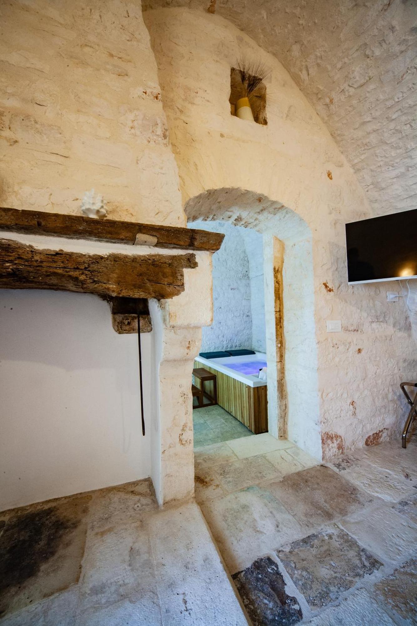 Hotel Bella Itria - Esclusiva Dimora Storica Del Borgo Antico Locorotondo Exterior foto